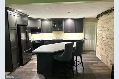 415 Folkstone Court, York, PA 17402 - Photo 5
