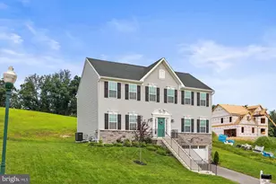 562 Monocacy Trail, Spring Grove, PA 17362 - Photo 3