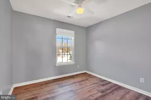 2040 Waterfall Dr, Hanover, PA 17331 - Photo 17