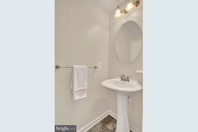 2040 Waterfall Drive, Hanover, PA 17331 - Photo 7