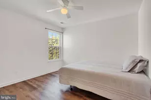 2040 Waterfall Dr, Hanover, PA 17331 - Photo 15