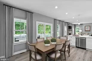 3426 Fox Pointe Ln, York, PA 17404 - Photo 9