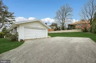 1615 Crestlyn Rd, York, PA 17403 - Photo 9