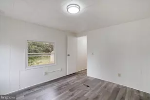 209 Holly Dr, Mount Wolf, PA 17347 - Photo 17