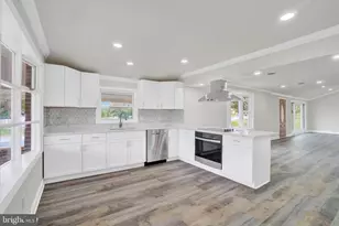 1000 Sundale Dr, York, PA 17402 - Photo 9