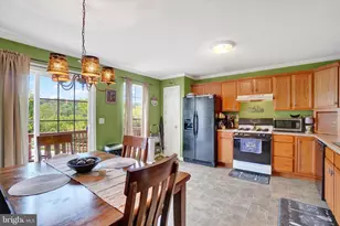 2756 Seabiscuit St, York, PA 17402 - Photo 7