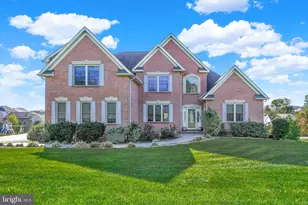 639 Chestnut Hill Rd, York, PA 17402 - Photo 1