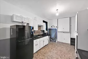 129 Roosevelt Ave, York, PA 17401 - Photo 3