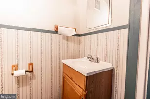 249 York St, Hanover, PA 17331 - Photo 11