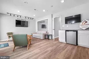 444 Bradford Dr, Red Lion, PA 17356 - Photo 7