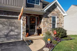 495 Thomas Armor Dr, Windsor, PA 17366 - Photo 5