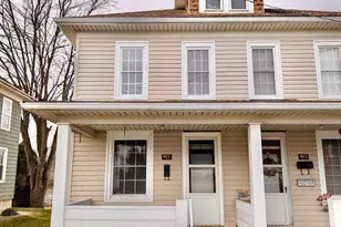 977 Baltimore St, Hanover, PA 17331 - Photo 1