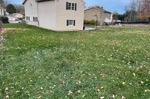 270 Canary Cir, York, PA 17404 - Photo 25