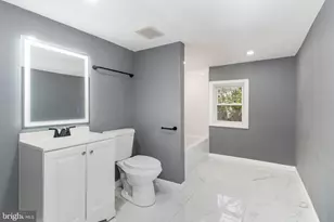 2132 Log Cabin Rd, York, PA 17408 - Photo 9