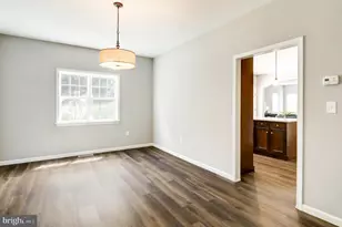 3704 Skipton Cir, York, PA 17402 - Photo 9