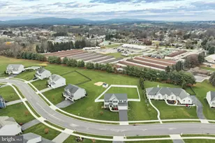 4021 Country Dr, Dover, PA 17315 - Photo 9