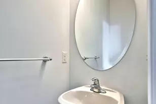 2233 Live Oak Ln, York, PA 17406 - Photo 9