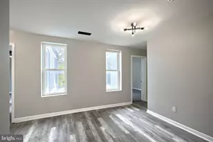 240 E King St, York, PA 17403 - Photo 29