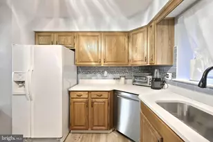 413 Weldon Dr, York, PA 17404 - Photo 9