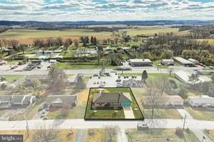 4330 Briarwood Ct, York, PA 17408 - Photo 5