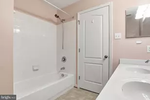 8569 Diamond Run Ct, Seven Valleys, PA 17360 - Photo 27