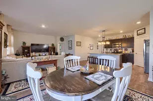 6132 Deborah Dr, Spring Grove, PA 17362 - Photo 3