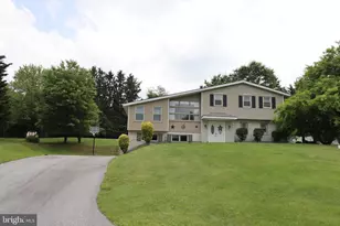 49 Valley View Dr, Hanover, PA 17331 - Photo 3