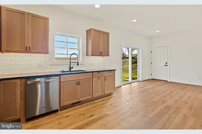 335 E Snyder Corner Rd, Red Lion, PA 17356 - Photo 5