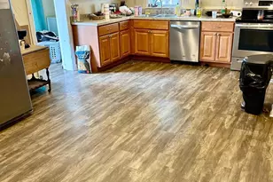 9 W Pennsylvania Ave, Stewartstown, PA 17363 - Photo 5