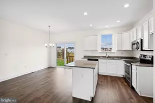 3807 Castle Dr, Dover, PA 17315 - Photo 9