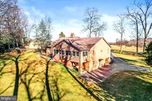 320 Dubs Church Rd, Hanover, PA 17331 - Photo 5