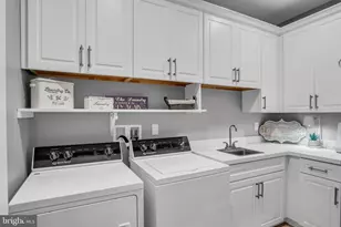 1709 Country Manor Dr, York, PA 17408 - Photo 27