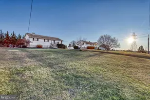 946 Church Rd, York, PA 17404 - Photo 7