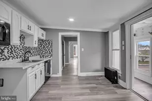 1426 W Filbert St, York, PA 17404 - Photo 9