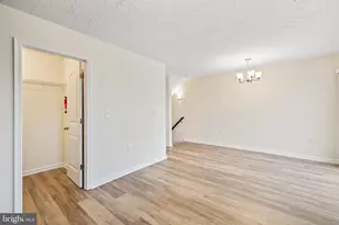 446 Cadbury Dr, Red Lion, PA 17356 - Photo 9