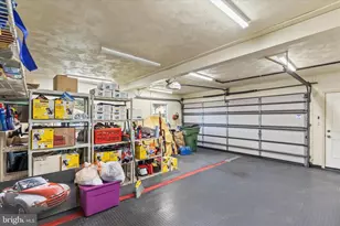 930 Hickory Hill Ln, York, PA 17402 - Photo 31