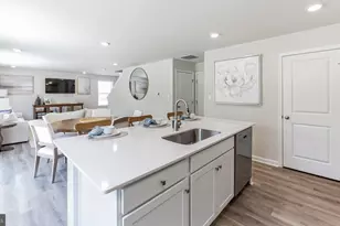 305 Grantway Dr, York, PA 17404 - Photo 3