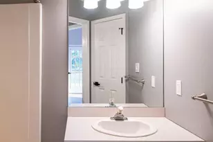 2301 E Slater Hill Ln E, York, PA 17406 - Photo 21