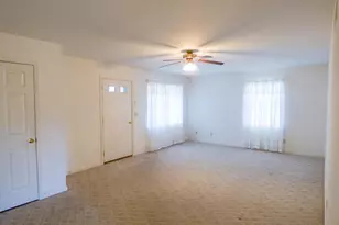 2059 Faversham Way, York, PA 17402 - Photo 5