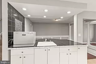 113 Locust St, Hanover, PA 17331 - Photo 9