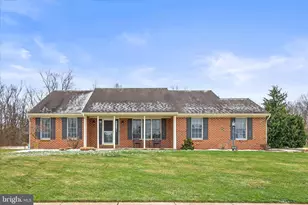 3090 Emmanuel Dr, York, PA 17408 - Photo 1