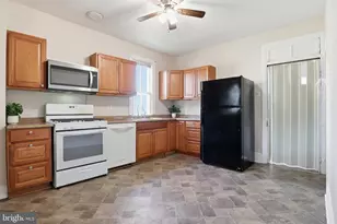 143 W Broad St, Yoe, PA 17313 - Photo 7