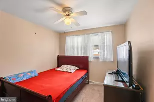 2430 Bradford Dr, York, PA 17402 - Photo 13