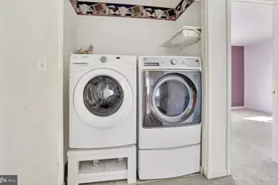 155 Abbey Dr, Mount Wolf, PA 17347 - Photo 21