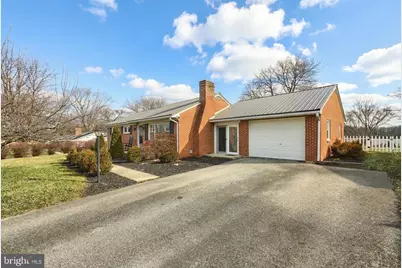 44 N Grant Road, Thomasville, PA 17364 - Photo 3