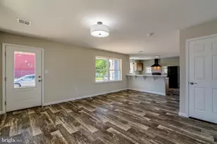 254 S Queen St, York, PA 17403 - Photo 9