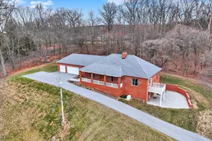 3833 Pleasant Valley Rd, York, PA 17406 - Photo 11