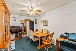 350 E Poplar St, York, PA 17403 - Photo 9