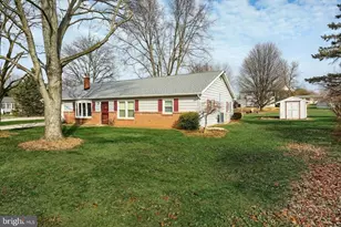 326 Park Heights Blvd, Hanover, PA 17331 - Photo 3