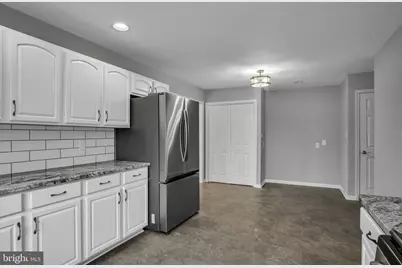 360 N Main Street, Spring Grove, PA 17362 - Photo 11